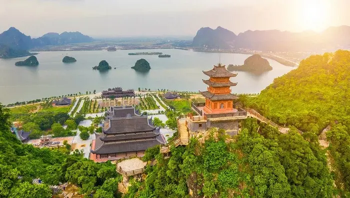 TP.HCM – HÀ NỘI – HẠ LONG – NINH BÌNH TAM CHÚC – MỘC CHÂU – MAI CHÂU - ảnh 4