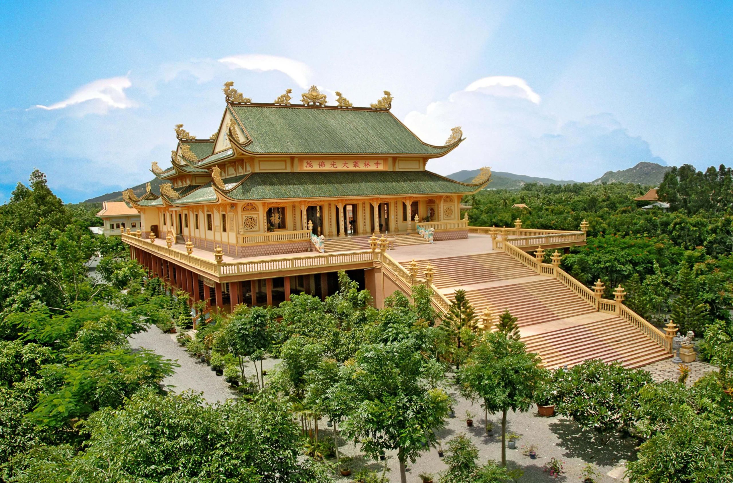 VŨNG TÀU - HỒ TRÀM - NẮNG VÀNG BIỂN BIẾC - ảnh 2