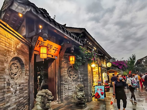 TP. HỒ CHÍ MINH – THÀNH ĐÔ – ĐẦM HẮC LONG - ảnh 2